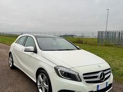 Bianco Usata 2015 Mercedes A180 Tre volumi | 12.500 € (Buon prezzo)