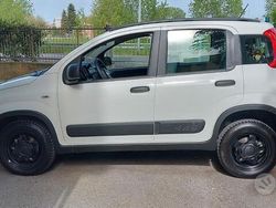 Bianco Usata 2017 Fiat Panda 4x4 Due volumi | 11.900 € (Buon prezzo)