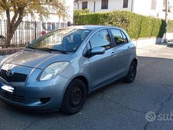 Grigio Usata 2008 Toyota Yaris Due volumi | 2500 €