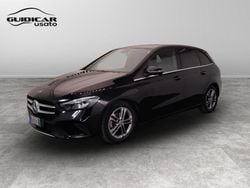 Nero cosmo Usata 2020 Mercedes B180 Monovolume | 20.200 € (Ottimo prezzo)