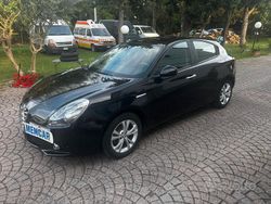 Nero Usata 2015 Alfa Romeo Giulietta Distinctive Due volumi | 8700 € (Buon prezzo)