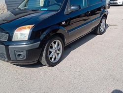 Nero Usata 2007 Ford Fusion Tre volumi | 1900 € (Buon prezzo)