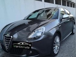 Grigio Usata 2010 Alfa Romeo Giulietta Tre volumi | 3900 € (Ottimo prezzo)