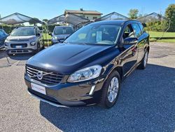 Nero Usata 2016 Volvo XC60 Momentum SUV | 17.500 € (Cara)
