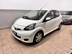 Bianco Usata 2012 Toyota Aygo Lounge Due volumi | 5499 € (Buon prezzo)
