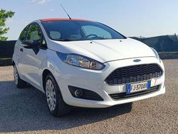 Bianco Usata 2017 Ford Fiesta Furgone | 5500 € (Buon prezzo)