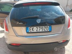 Marrone Usata 2011 Lancia Delta Platinum Due volumi | 3800 € (Molto cara)