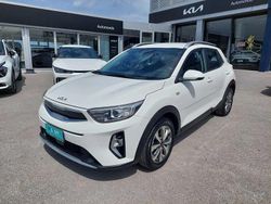 Bianco Usata 2022 Kia Stonic Style SUV | 14.900 € (Buon prezzo)