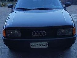Nero Usata 1987 Audi 80 Tre volumi | 4000 €