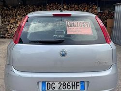 Usata 2007 Fiat Punto Tre volumi | 1500 € (Buon prezzo)