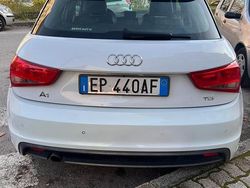 Bianco Usata 2013 Audi A1 S-Line Tre volumi | 7800 €