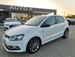Bianco Usata 2015 VW Polo Tre volumi | 7300 € (Buon prezzo)