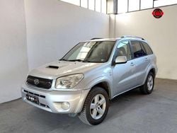 Grigio Usata 2005 Toyota RAV4 Sol SUV | 4600 € (Buon prezzo)