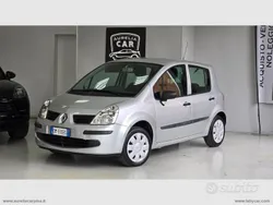 Argento Usata 2007 Renault Modus Dynamique Monovolume | 3300 € (Buon prezzo)