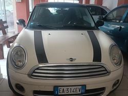 Bianco Usata 2009 Mini Cooper Due volumi | 3500 € (Buon prezzo)