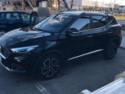 Nero Usata 2024 MG ZS Luxury Tre volumi | 17.500 € (Cara)