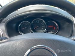 Nero Usata 2015 Dacia Sandero Stepway Due volumi | 8500 € (Cara)