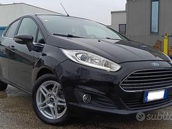 Nero Usata 2014 Ford Fiesta Titanium Due volumi | 6200 € (Buon prezzo)