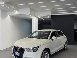 Bianco Usata 2012 Audi A1 Attraction Tre volumi | 7490 € (Buon prezzo)