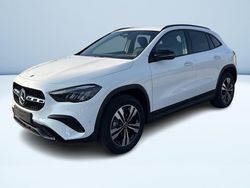 Bianco pastello Nuova 2025 Mercedes GLA200 Advanced Plus SUV | 45.300 €