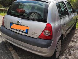 Usata 2006 Renault Clio II Due volumi | 1000 €