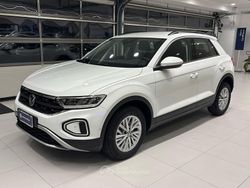 Pure white Usata 2023 VW T-Roc Life SUV | 21.890 € (Ottimo prezzo)