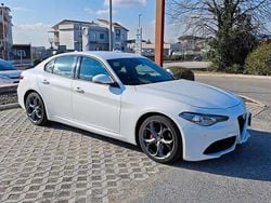 Bianco Usata 2022 Alfa Romeo Giulia Business Tre volumi | 25.900 € (Buon prezzo)