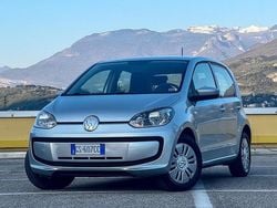 Grigio Usata 2015 VW up! Due volumi | 5900 € (Ottimo prezzo)