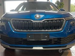 Blu Usata 2023 Skoda Kamiq Ambition SUV | 18.500 € (Buon prezzo)