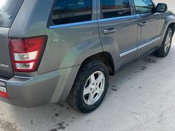 Grigio Usata 2004 Jeep Grand Cherokee SUV | 1300 €