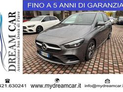 Gray Usata 2022 Mercedes B160 AMG line Monovolume | 26.990 € (Buon prezzo)