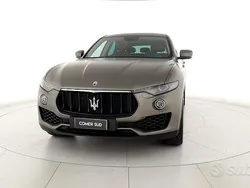 Grigio Usata 2017 Maserati Levante SUV | 33.900 € (Buon prezzo)