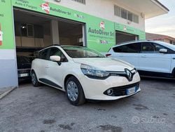 Beige Usata 2015 Renault Clio GrandTour Station wagon | 2900 € (Super prezzo)