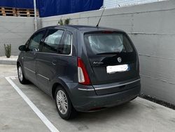 Grigio Usata 2009 Lancia Musa Monovolume | 3500 € (Buon prezzo)