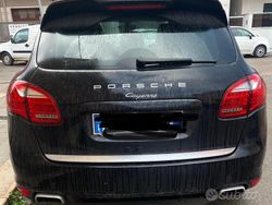 Nero Usata 2011 Porsche Cayenne SUV | 16.000 € (Cara)