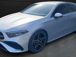 Grigio Usata 2023 Mercedes A200 AMG Tre volumi | 29.900 € (Ottimo prezzo)