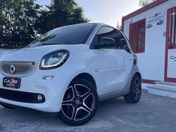 Bianco Usata 2019 Smart ForTwo Coupé Passion Due volumi | 12.500 € (Ottimo prezzo)