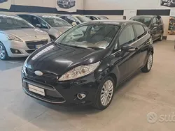 Usata 2010 Ford Fiesta Titanium Due volumi | 3700 € (Buon prezzo)