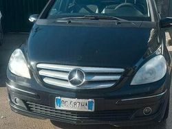 Nero Usata 2007 Mercedes B180 Monovolume | 1990 € (Buon prezzo)