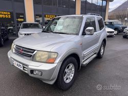 Grigio Usata 2002 Mitsubishi Pajero SUV | 8800 € (Buon prezzo)