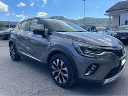 Grigio Usata 2024 Renault Captur Techno SUV | 16.490 € (Ottimo prezzo)