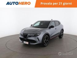 Grigio Usata 2024 Alfa Romeo Junior Edizione Speciale SUV | 28.699 € (Buon prezzo)