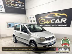 Grigio Usata 2012 Fiat Panda Classica Tre volumi | 2990 € (Buon prezzo)