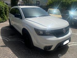 Bianco Usata 2015 Fiat Freemont Cross SUV | 9800 € (Buon prezzo)