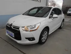 Bianco Usata 2014 DS Automobiles DS4 Chic | 7850 €