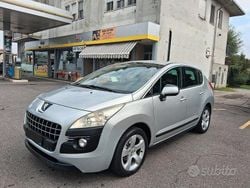 Grigio Usata 2010 Peugeot 3008 Tre volumi | 3400 € (Buon prezzo)