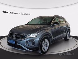 Grigio indyum/tetto nero Usata 2022 VW T-Roc Style SUV | 22.900 € (Buon prezzo)