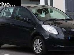 Nero Usata 2010 Toyota Yaris Sol Tre volumi | 4900 € (Buon prezzo)