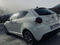 Usata 2009 Alfa Romeo MiTo Distinctive Due volumi | 3000 € (Cara)