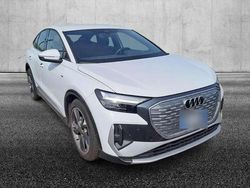 Bianco Usata 2023 Audi Q4 e-tron S-Line SUV | 44.450 € (Buon prezzo)